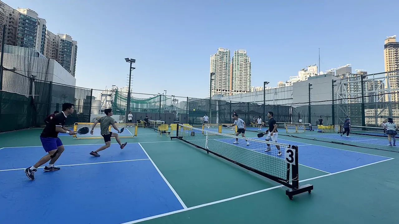 Waterfall Sports & Wellness (奧運)